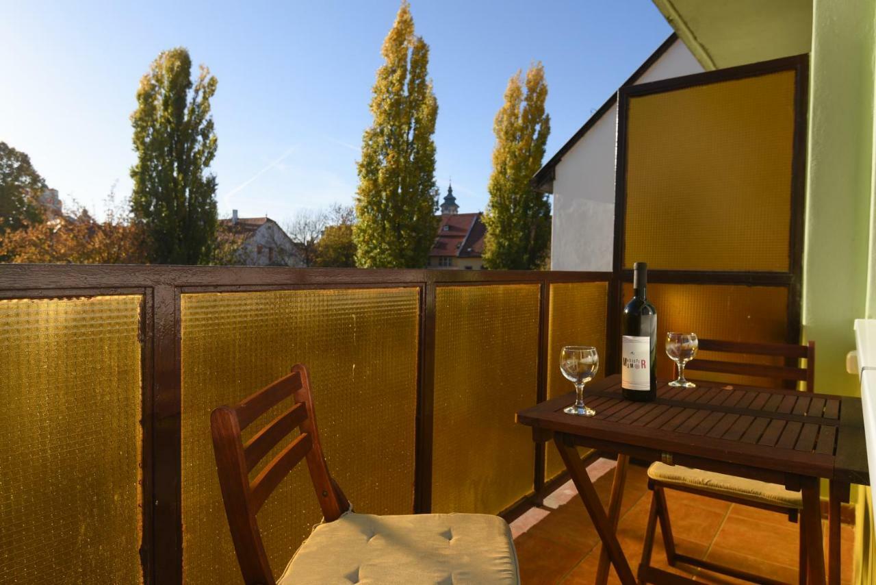 Vitalis Apartman Eger Exterior foto
