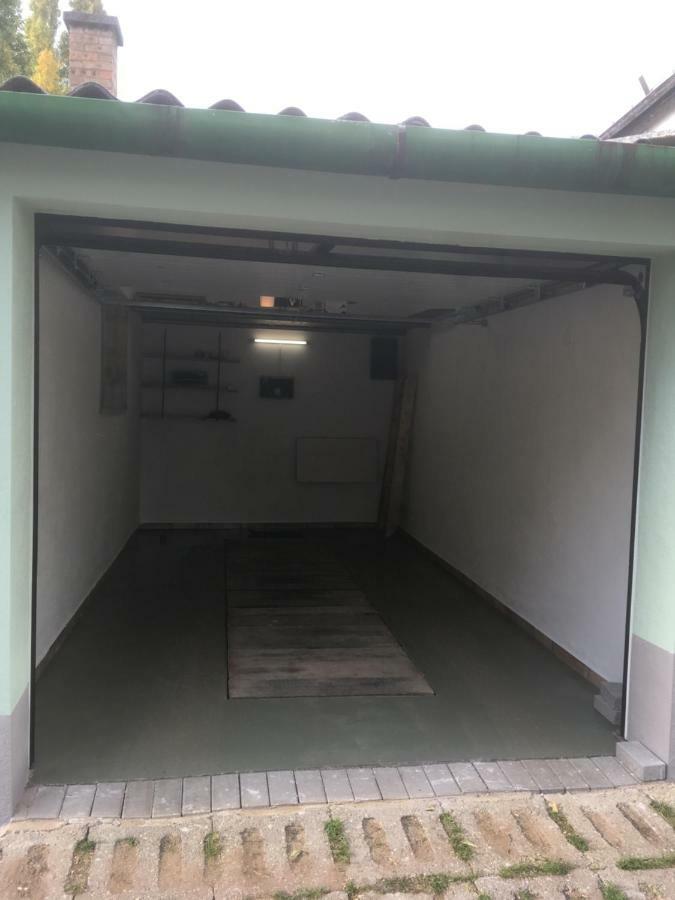 Vitalis Apartman Eger Exterior foto