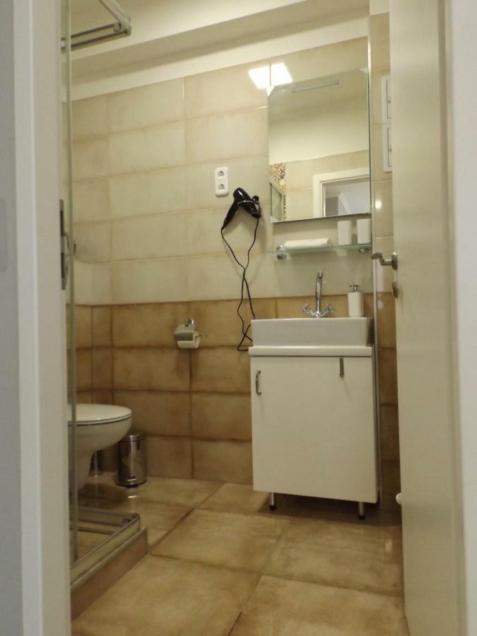 Vitalis Apartman Eger Exterior foto